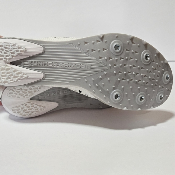 NWT Under Armour Shakedown Elite Breeze White Track MEN’S 8 WMN’S 9.5 - Picture 7 of 10